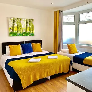London Apartments, Private Bathrooms And Parking Ilford